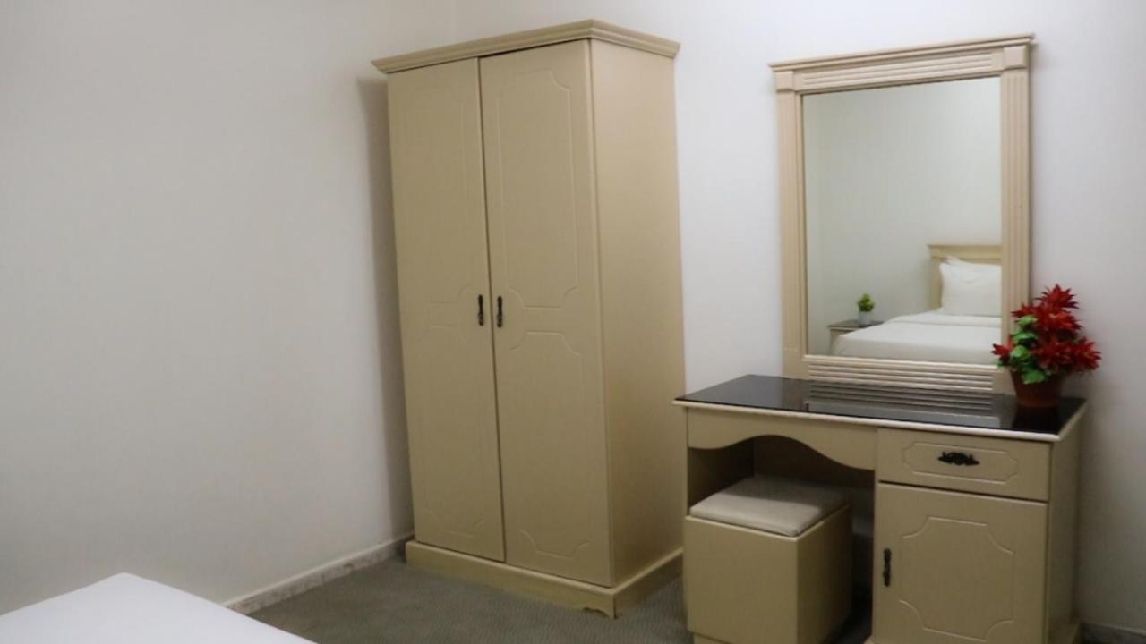 Al Farhan Hotel Suites Ar Riyad Esterno foto