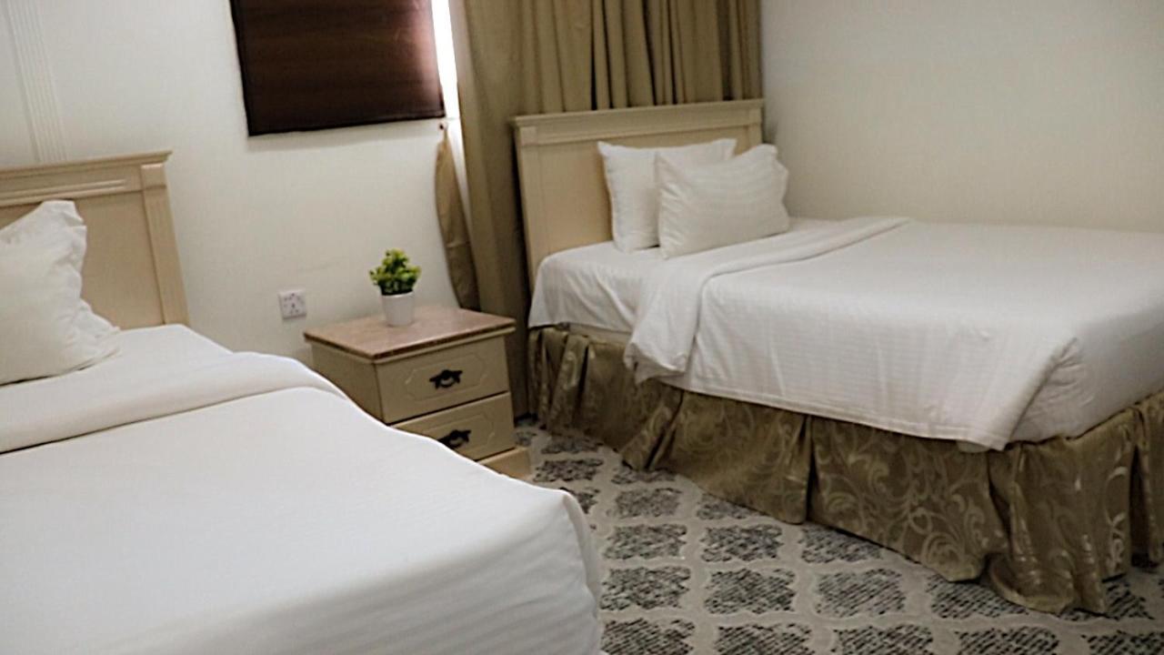 Al Farhan Hotel Suites Ar Riyad Esterno foto