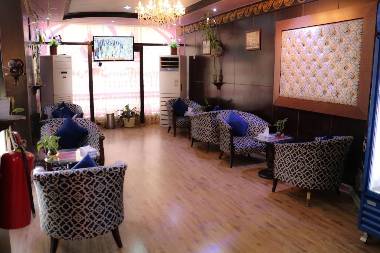 Al Farhan Hotel Suites Ar Riyad Esterno foto