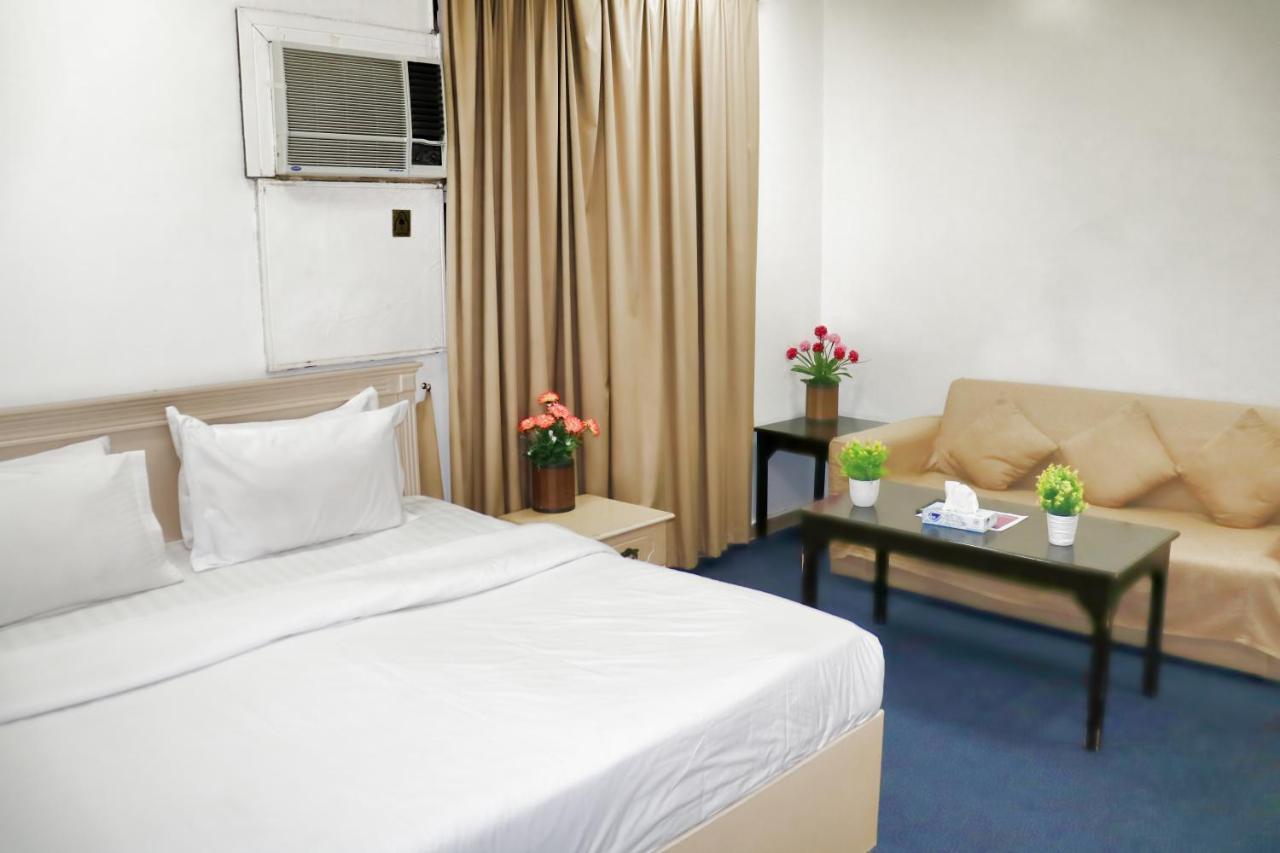 Al Farhan Hotel Suites Ar Riyad Esterno foto