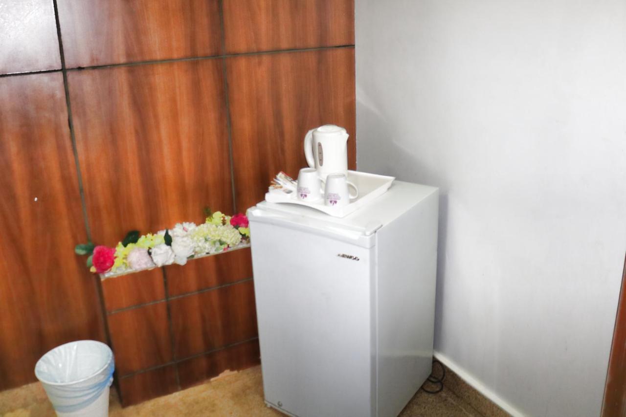 Al Farhan Hotel Suites Ar Riyad Esterno foto