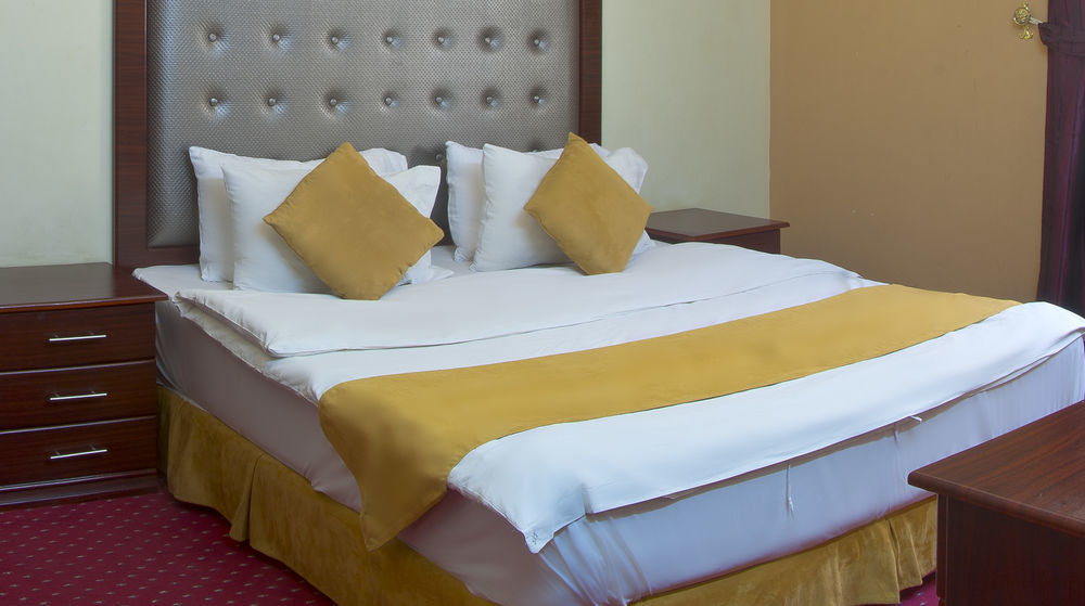Al Farhan Hotel Suites Ar Riyad Esterno foto
